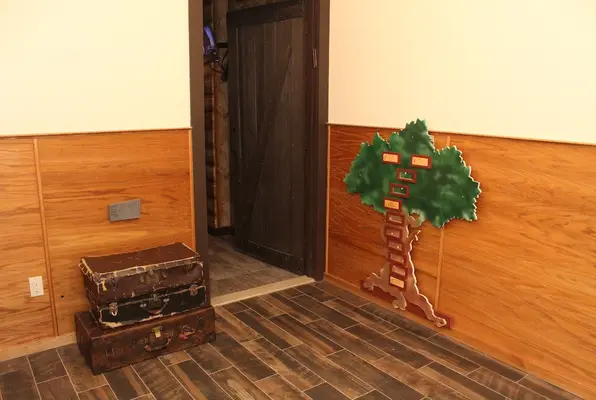 Dance of the Bear (Peddlers and Parchments) Escape Room