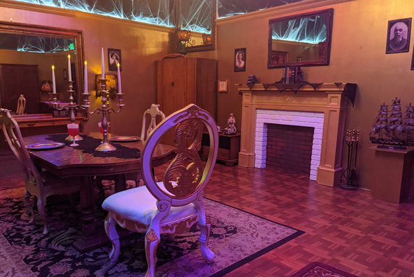 Haunting at the Manor (Two Trees Escape) Escape Room