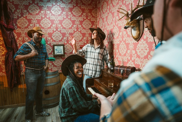 Saddlewood Saloon (Bond's Escape Room) Escape Room