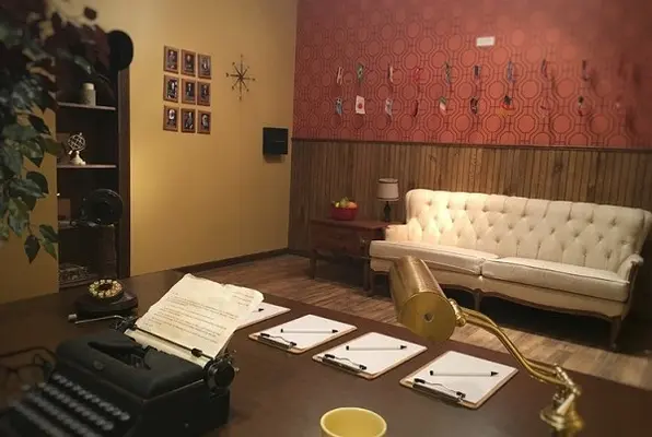 Relativity Room: 1939 (Smart Rooms) Escape Room