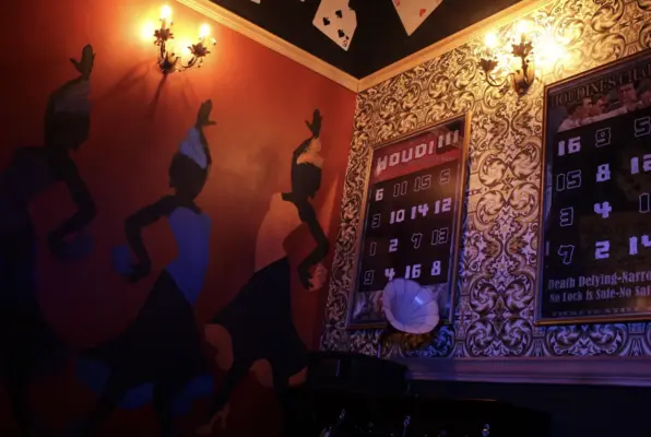 Houdini's Workshop (PanIQ Escape Room) Escape Room