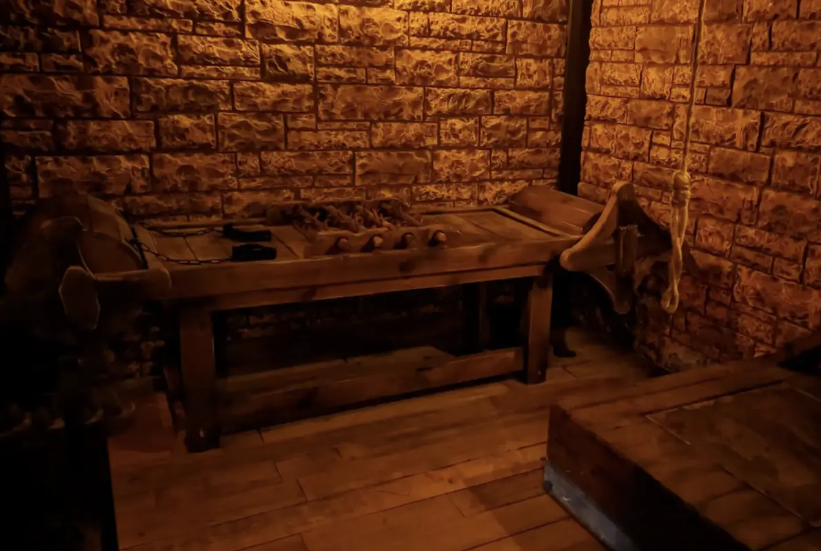Medieval Madness (PanIQ Room Chicago) Escape Room