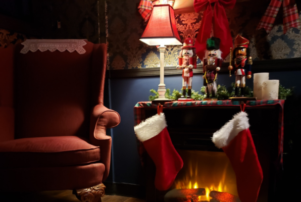 Christmas: Impossible (Puzzling Escape) Escape Room