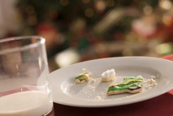 Holiday Hunt (Escape Hour Room) Escape Room