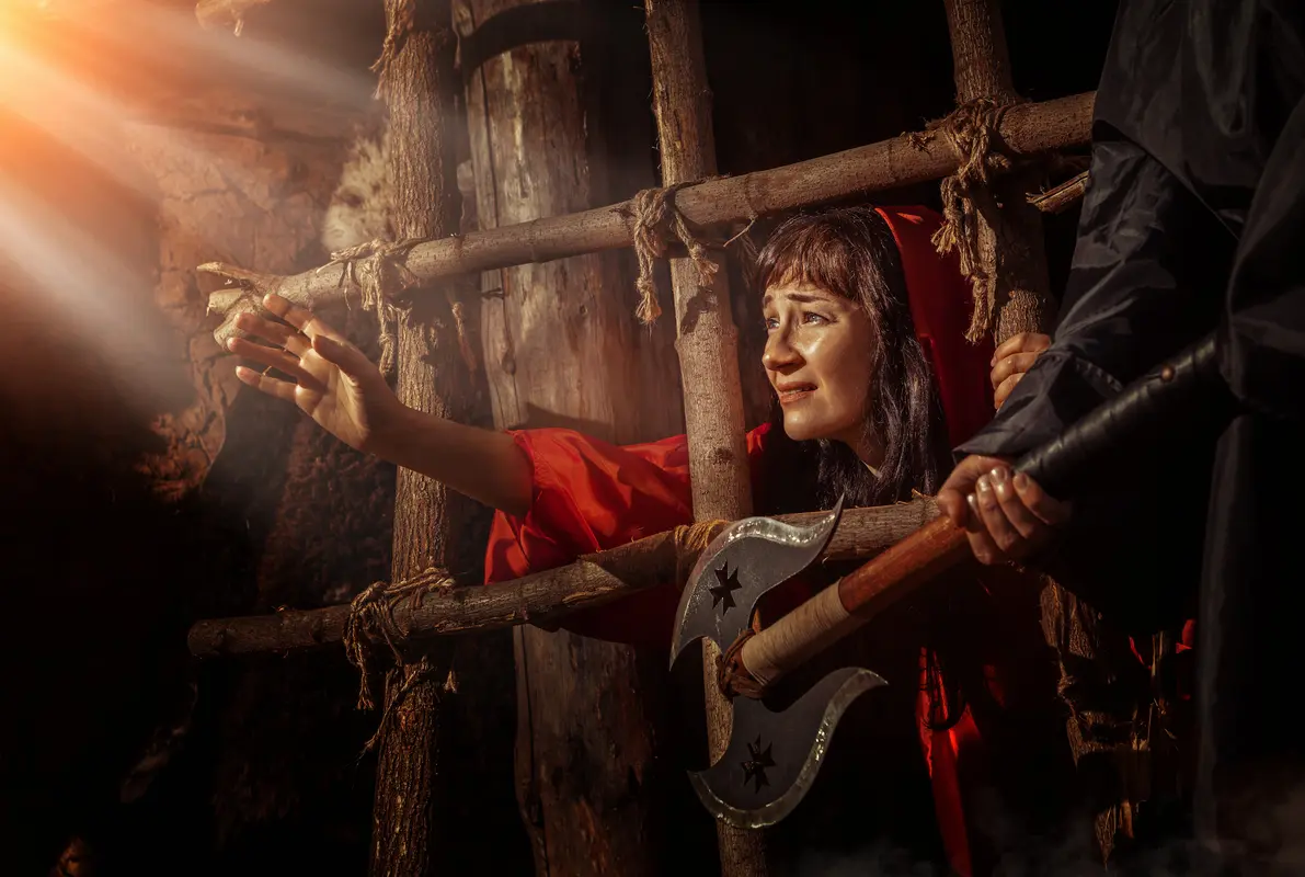 Le Bourreau (Evade) Escape Room