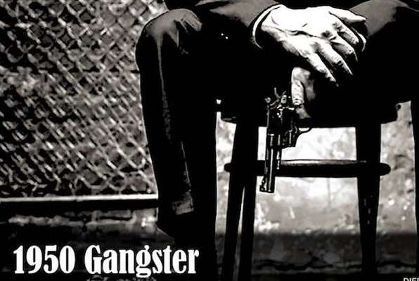 Mafia (AdventureRooms Ancona) Escape Room
