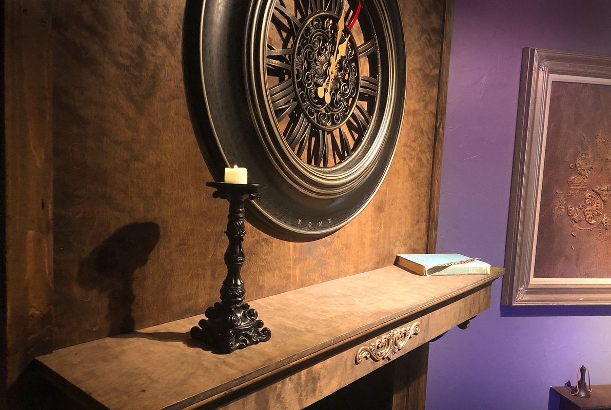 The Amulet of Time (Mystic Escape Room) Escape Room
