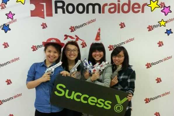 Cuddles Bear (Roomraider) Escape Room