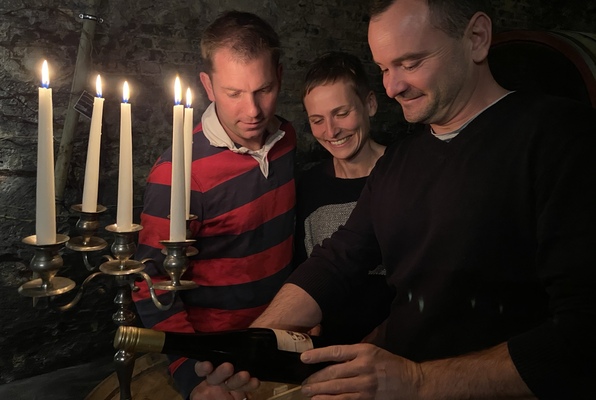 Grape Escape (Weingut Domhof) Escape Room