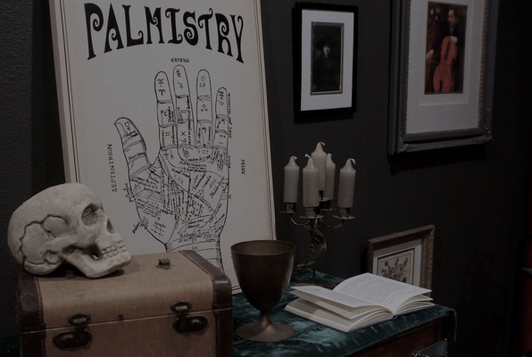 The Fortune Teller (Trapped!) Escape Room