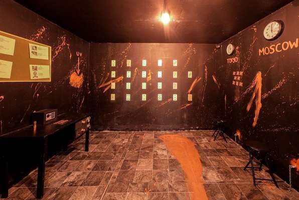 Bekstvo od Serijskog Ubice – Divided (MMR Escape Rooms) Escape Room