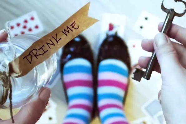The Mad Hatter (Vire Zone) Escape Room
