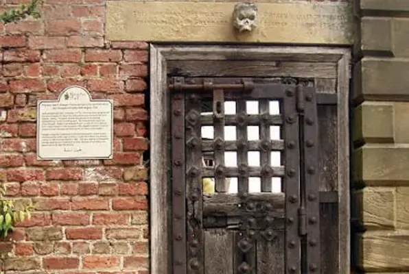 Capital Punishment (Buffalo City Escape) Escape Room