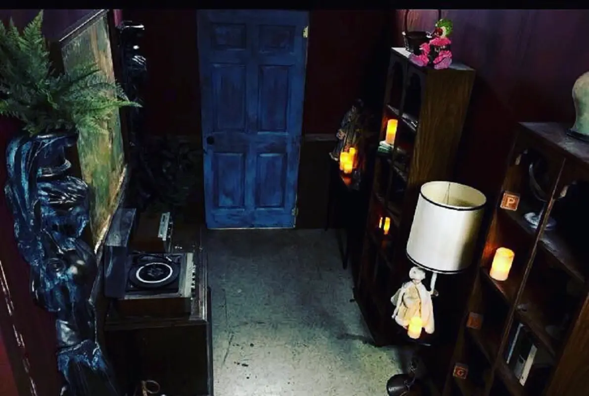 John Hayden's Room (13th Hour Haunted House) Escape Room