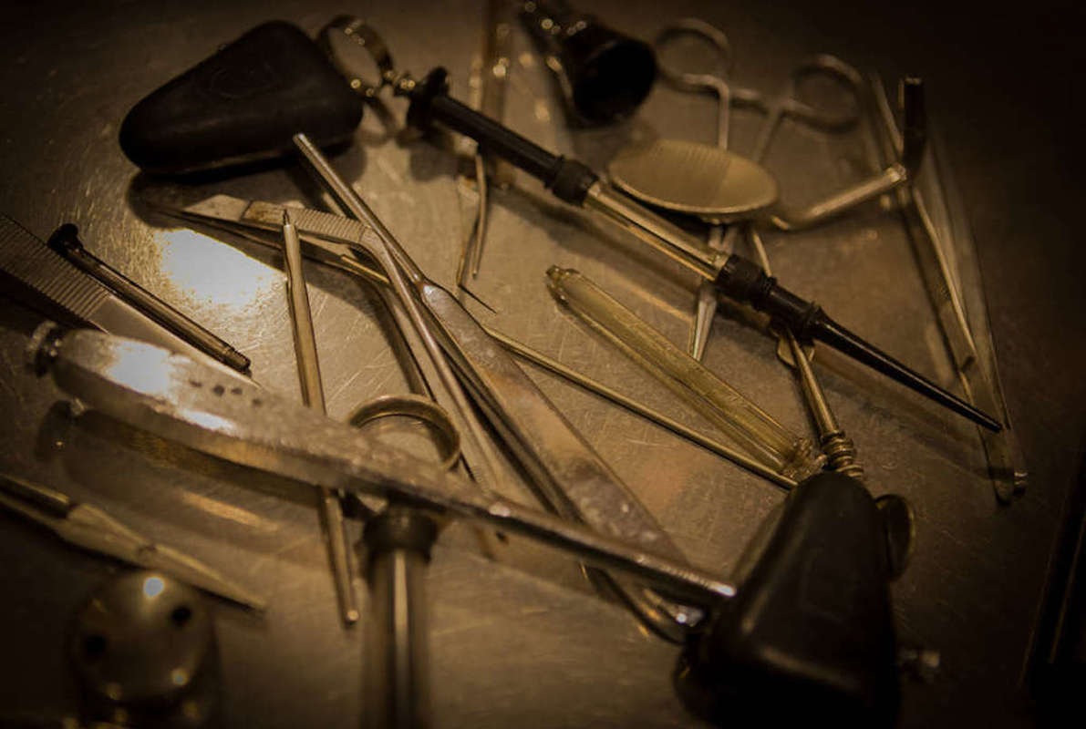 Dr. Zodiac (The Shadow Escape Room) Escape Room
