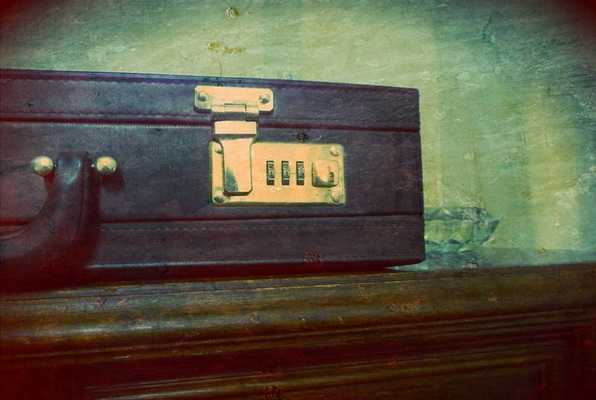 KGB (Amaze Escape) Escape Room