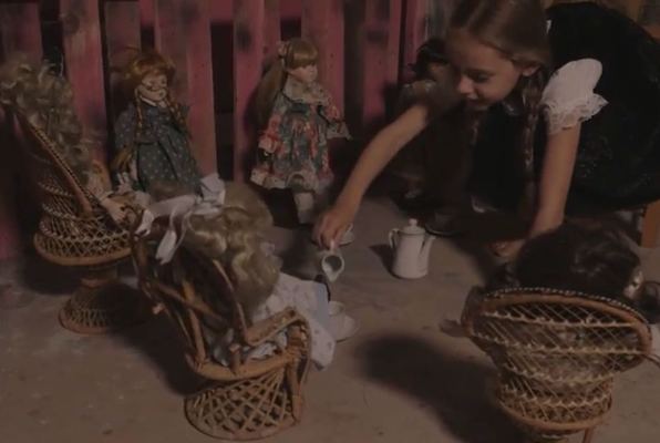 Anna’s Dollhouse