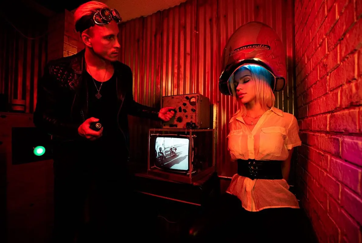 Cyberpunk Samurai (Maze Rooms) Escape Room