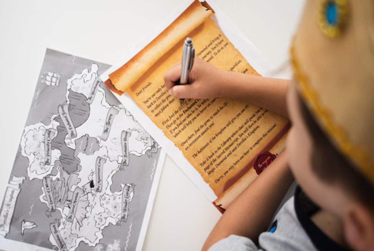 Quest for the Magic Diamond (Escape Kit) Escape Room