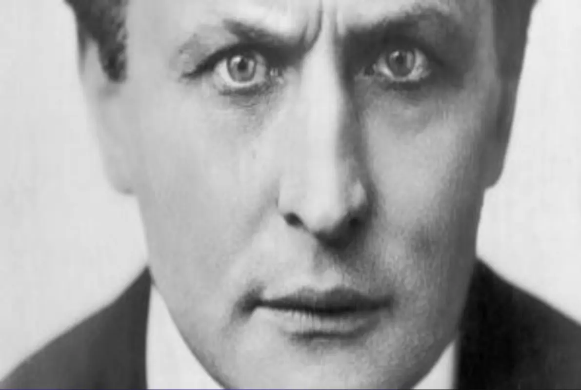 The Houdini Room
