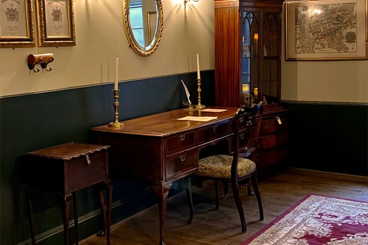 The Anatomist (Escape the Past) Escape Room