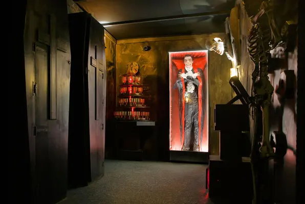 Dracula's Castle (The Mindtrap Tsimiski) Escape Room