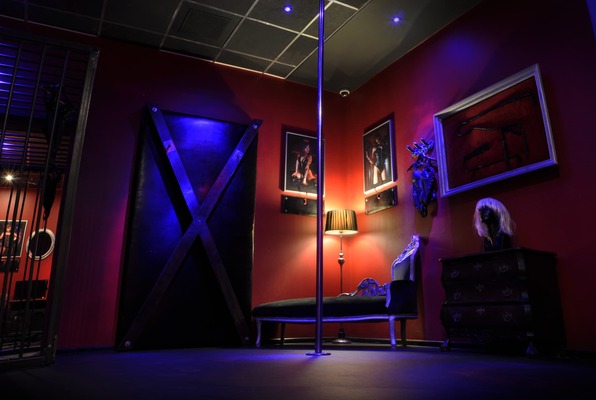 Sex Room (Black Cat) Escape Room