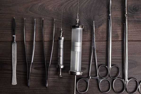 The Surgeon (Captive) Escape Room