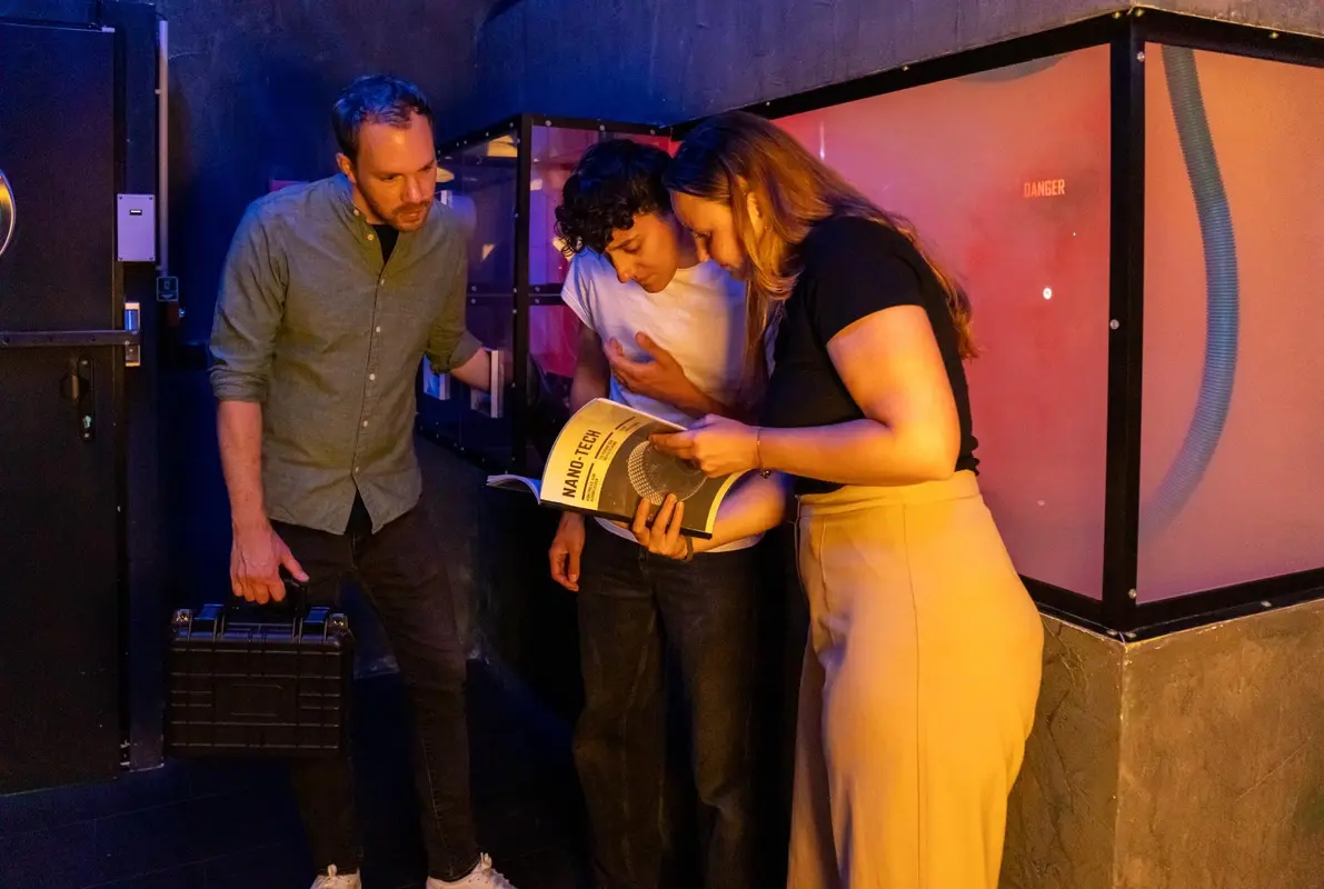 POD 83 (pause & play) Escape Room