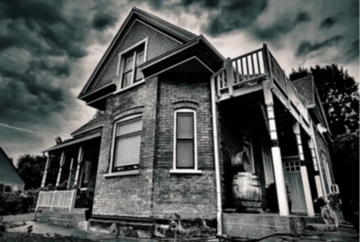 Murder Mystery at the Manor