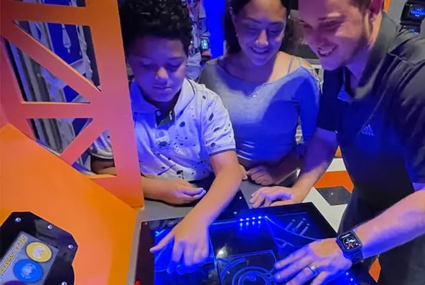 Escape from Planet Obscura (Max Action Arena) Escape Room