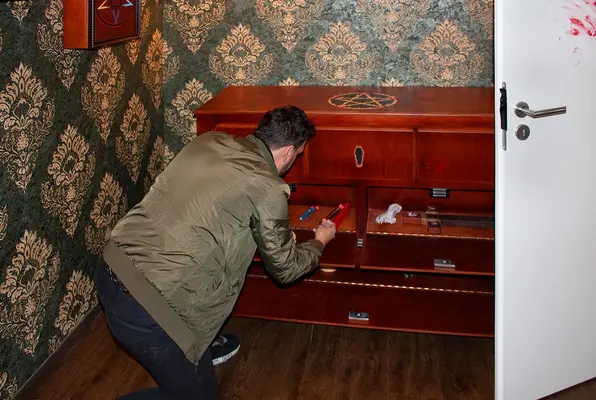 Exorcist (Escape Squad) Escape Room