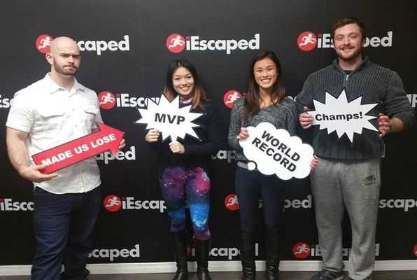 Space (iEscaped) Escape Room