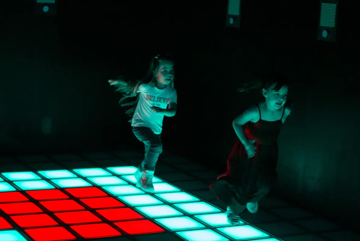 Pulse Up Kids: El Suelo es Lava (Aventurico Madrid) Escape Room