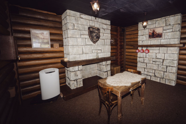 Hunter's Lodge