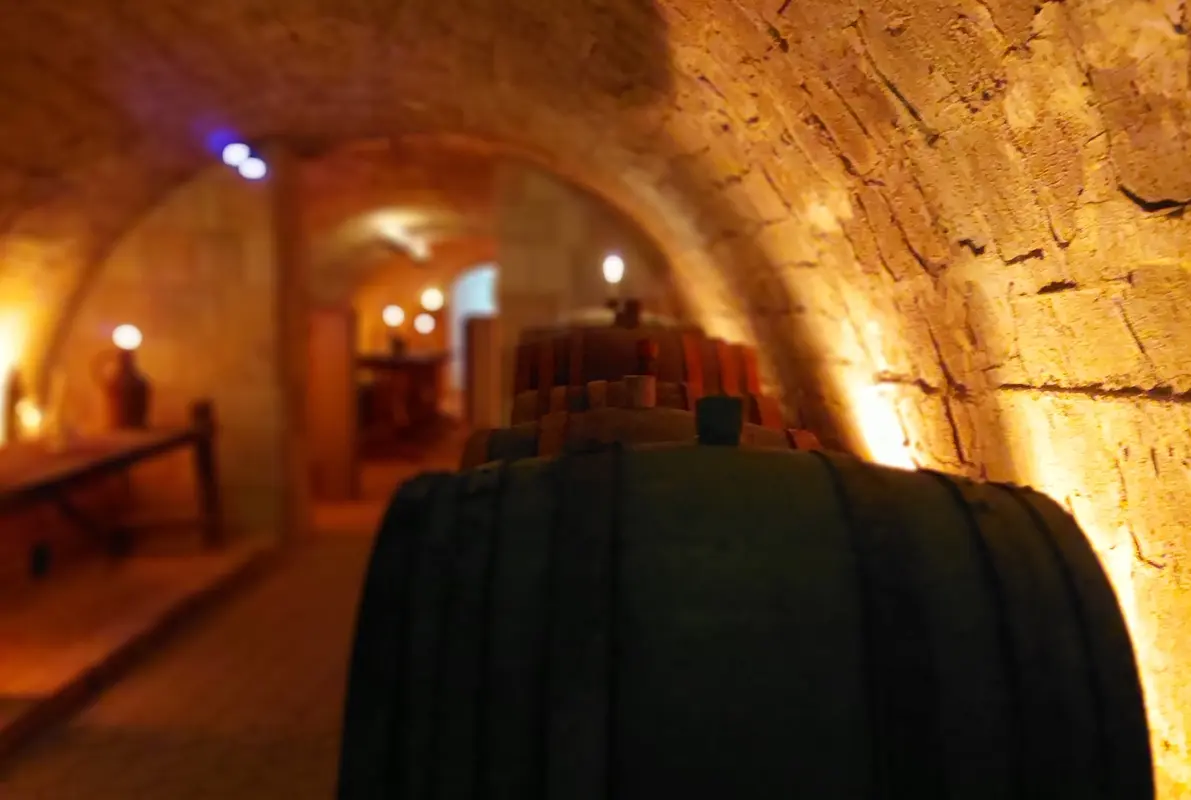 A Borospince Titka (Szabortázs szabadulószoba) Escape Room