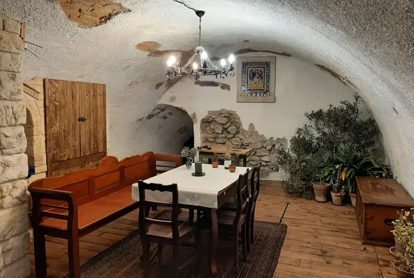 A Borospince Titka