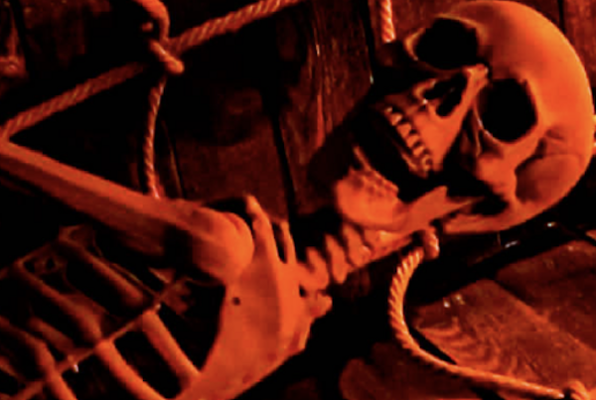 Pirații și Colierul de Smarald