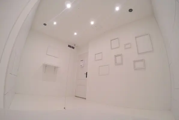 White Mission (Gozsdu Mission) Escape Room