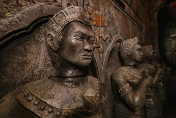 Ruins: Forbidden Treasure (The Escape Game Gilbert) Escape Room