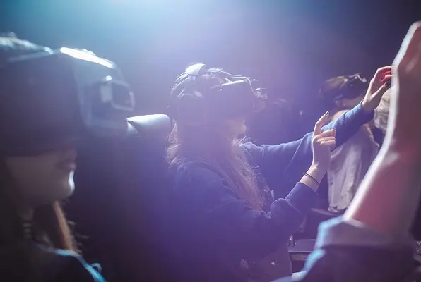 VR Cosmos Game (Maze Rooms) Escape Room