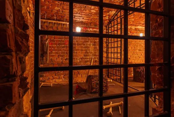 Legowisko Kanibala (Cryptex) Escape Room