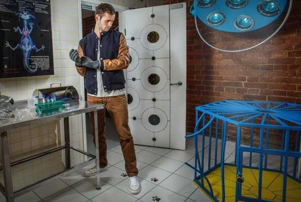 The LAB: Mission «Destroy» (Claustrophobia) Escape Room