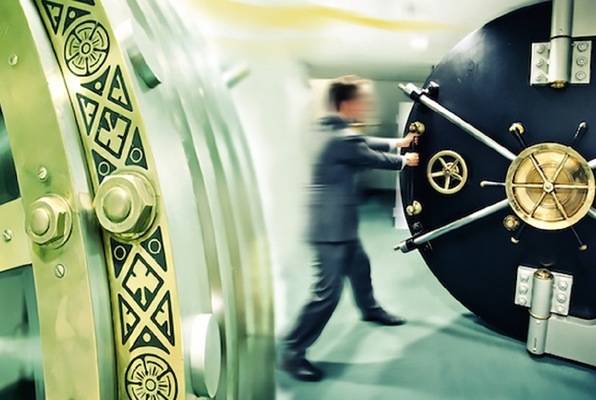 Bank Heist (Riddle Me Out) Escape Room