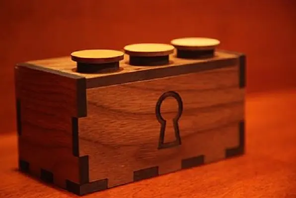 The Game Room (Houdini's Room Escape) Escape Room