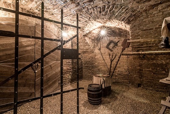 A Katedrális (Mystique Room) Escape Room