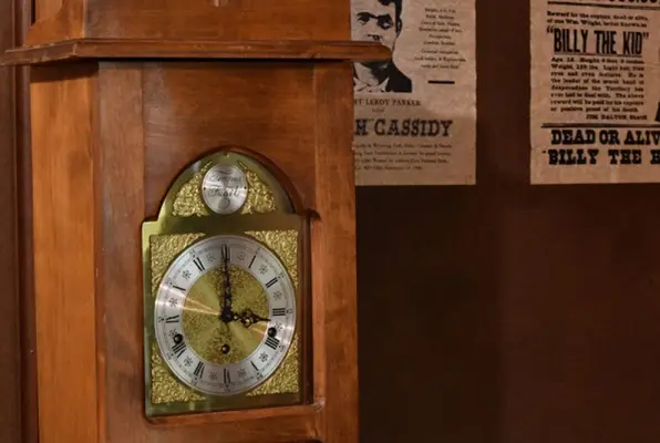 Wild Wild West Saloon (Escape This Live) Escape Room