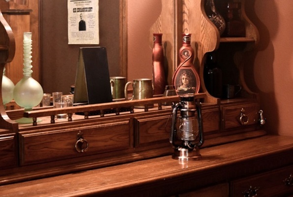 Wild Wild West Saloon (Escape This Live) Escape Room