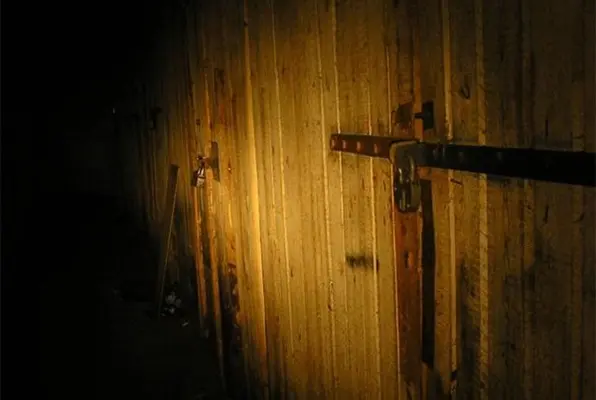 The Darkness (beat60) Escape Room