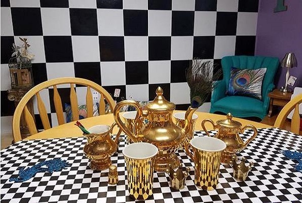 Mad Hatter's Tea Party (United Escapes of America Mesa) Escape Room